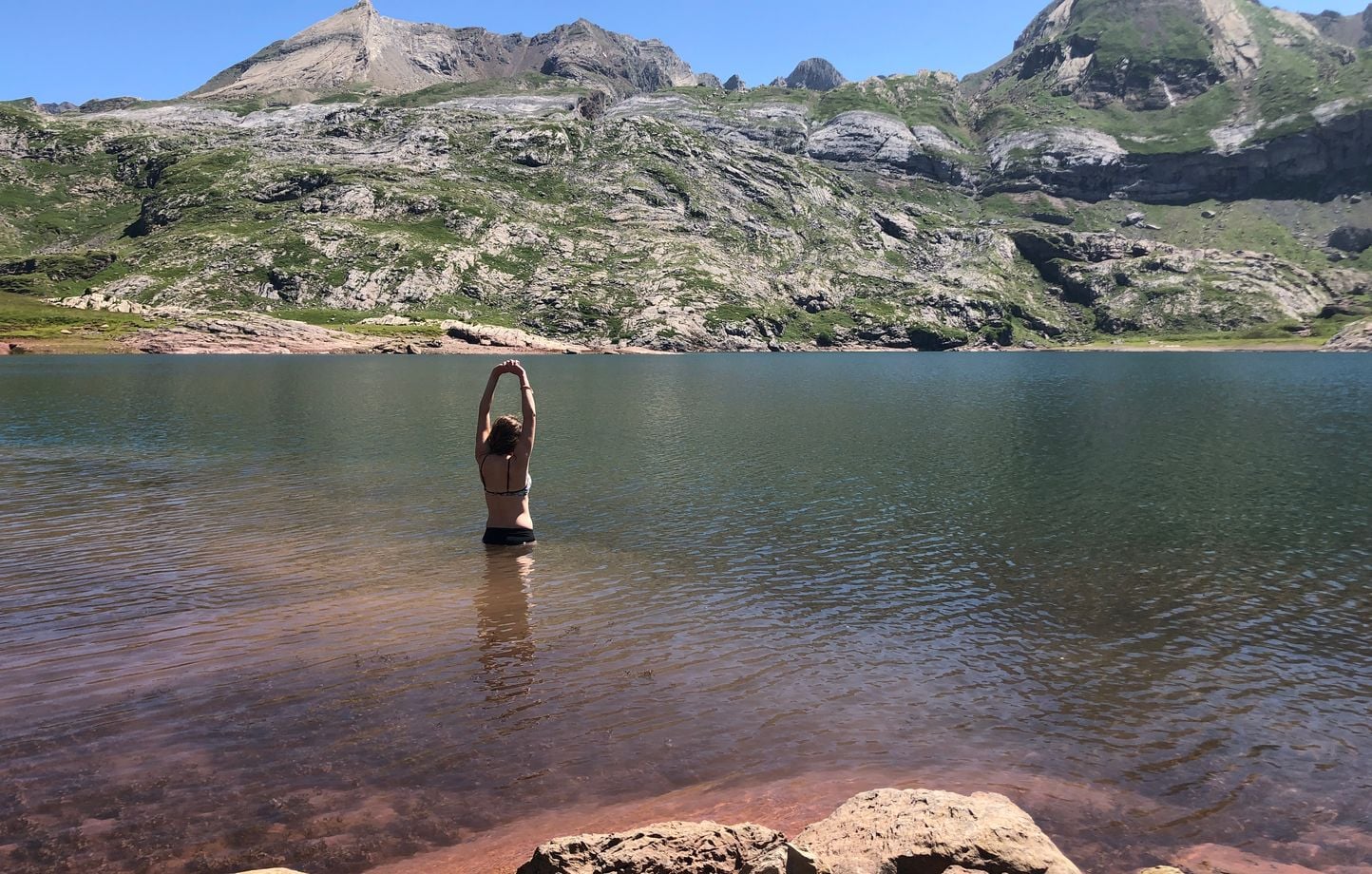 Por qué no deberías nadar en un lago de montaña (incluso si realmente quieres) Por qué no deberías nadar en un lago de montaña (incluso si realmente quieres)